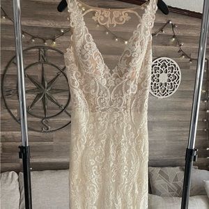 Galina Signature Formal Dress Wedding Dress Size 6